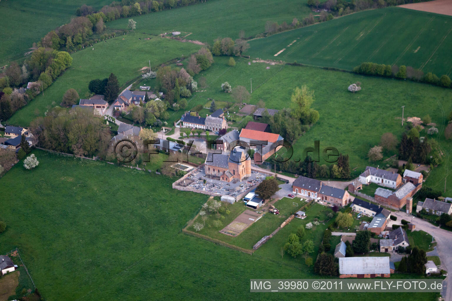 Vue aérienne de Romery à Malzy dans le département Aisne, France
