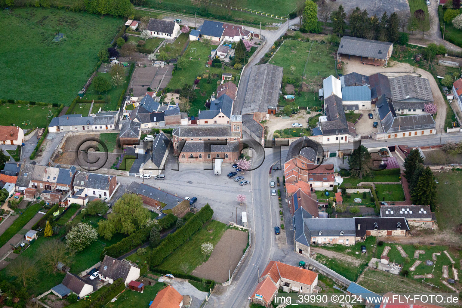 Vue aérienne de Lesquielles-Saint-Germain dans le département Aisne, France