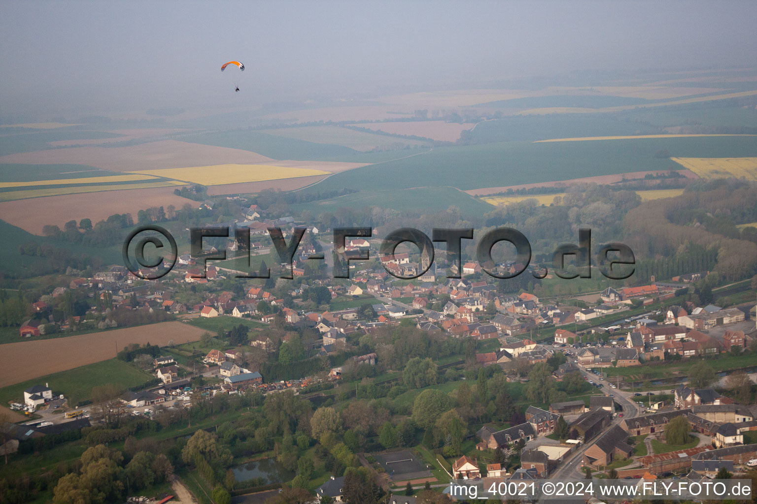 Vue aérienne de Vendhuile dans le département Aisne, France