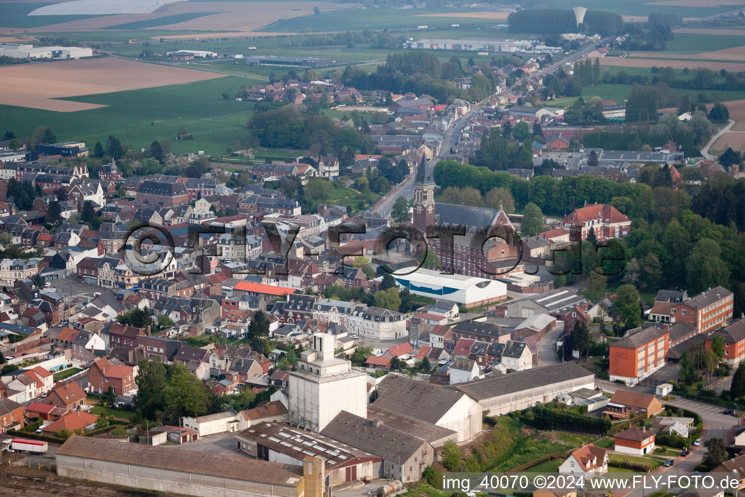 Vue oblique de Avesnes-lès-Bapaume dans le département Pas de Calais, France