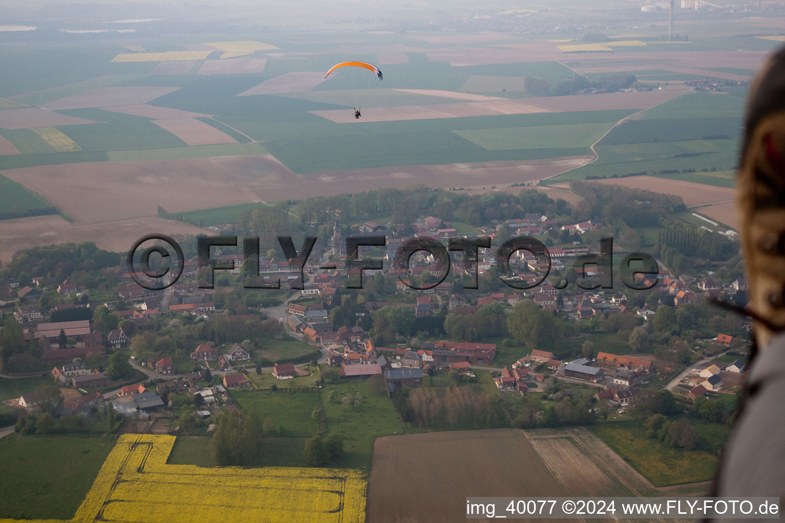 Vue aérienne de Courcelles-le-Comte dans le département Pas de Calais, France