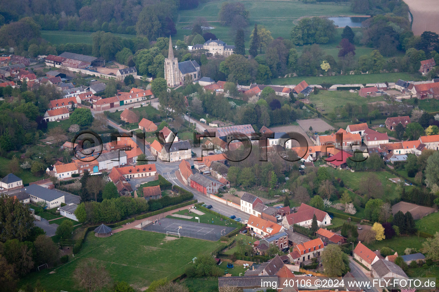 Vue aérienne de Hermaville dans le département Pas de Calais, France