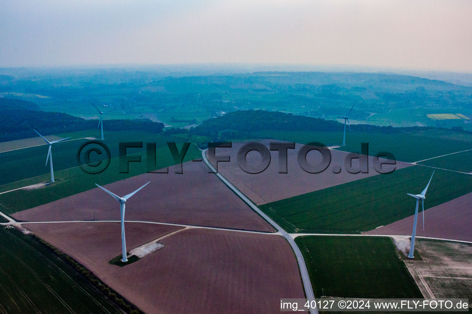 Vue aérienne de Beaumetz-lès-Aire dans le département Pas de Calais, France