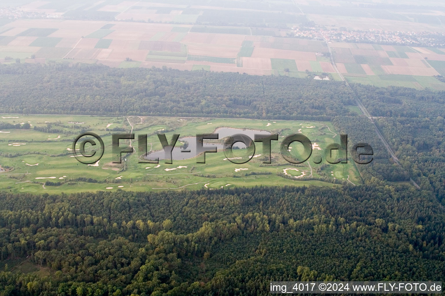 Club de golf Landgut Dreihof SÜW à Essingen dans le département Rhénanie-Palatinat, Allemagne d'un drone