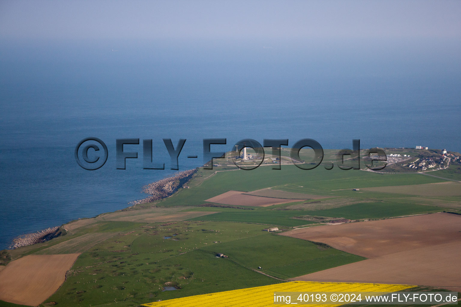 Vue aérienne de Côte de la Manche Cap Le Gris Nez à Lille dans le Nord-Pas-de-Calais Picardie à Audinghen dans le département Pas de Calais, France