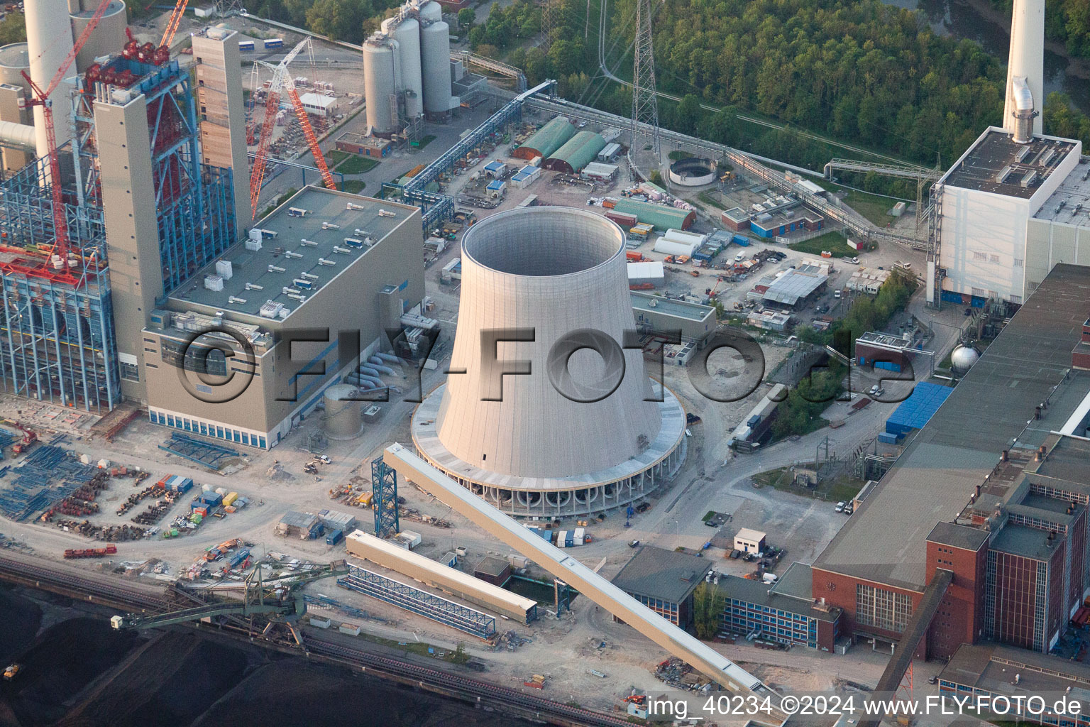 Photographie aérienne de Chantier ENBW à le quartier Rheinhafen in Karlsruhe dans le département Bade-Wurtemberg, Allemagne