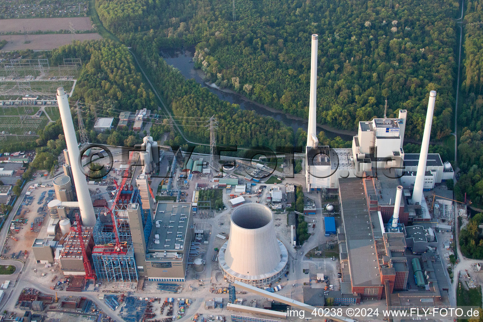 Chantier ENBW à le quartier Rheinhafen in Karlsruhe dans le département Bade-Wurtemberg, Allemagne vue d'en haut