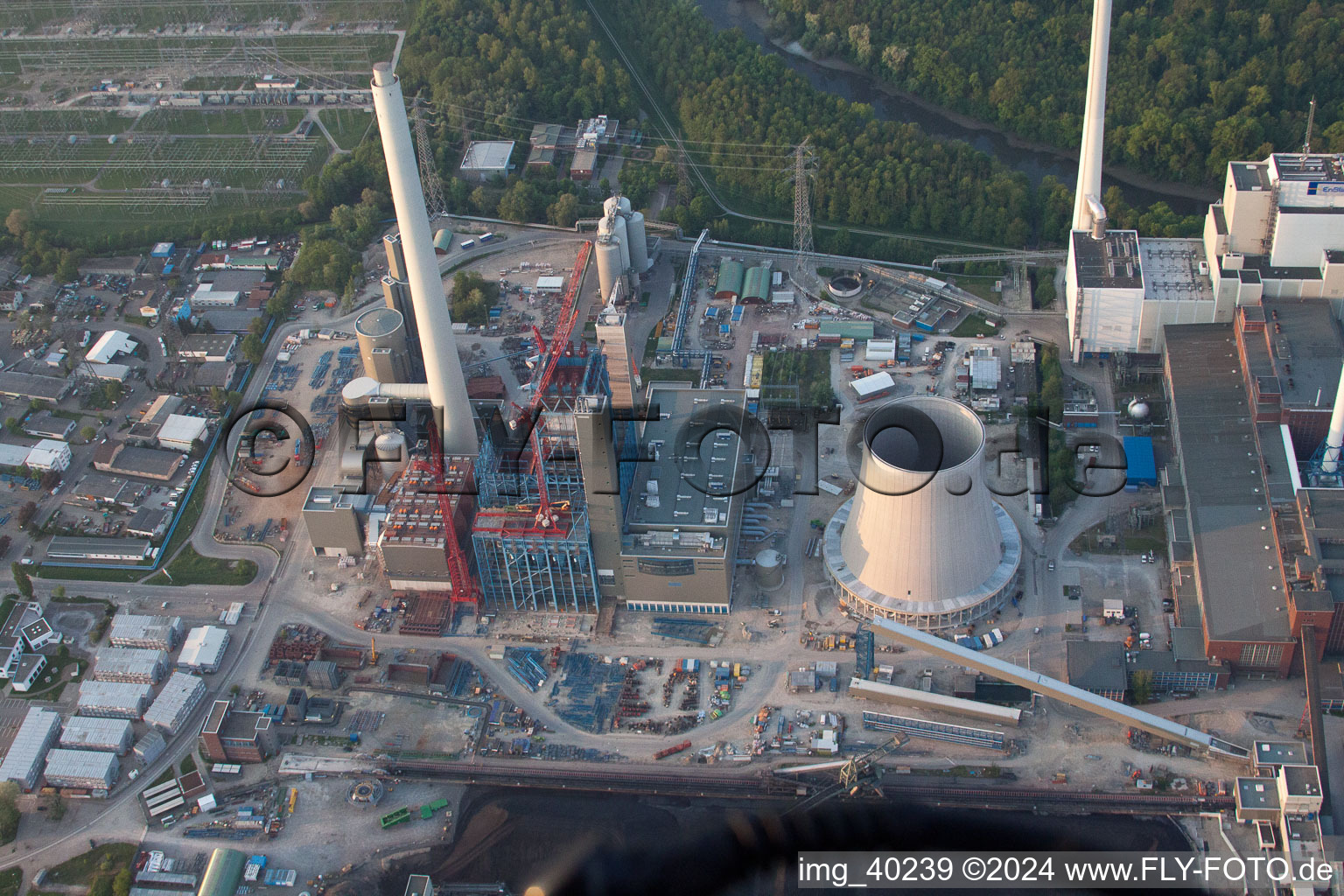 Chantier ENBW à le quartier Rheinhafen in Karlsruhe dans le département Bade-Wurtemberg, Allemagne depuis l'avion