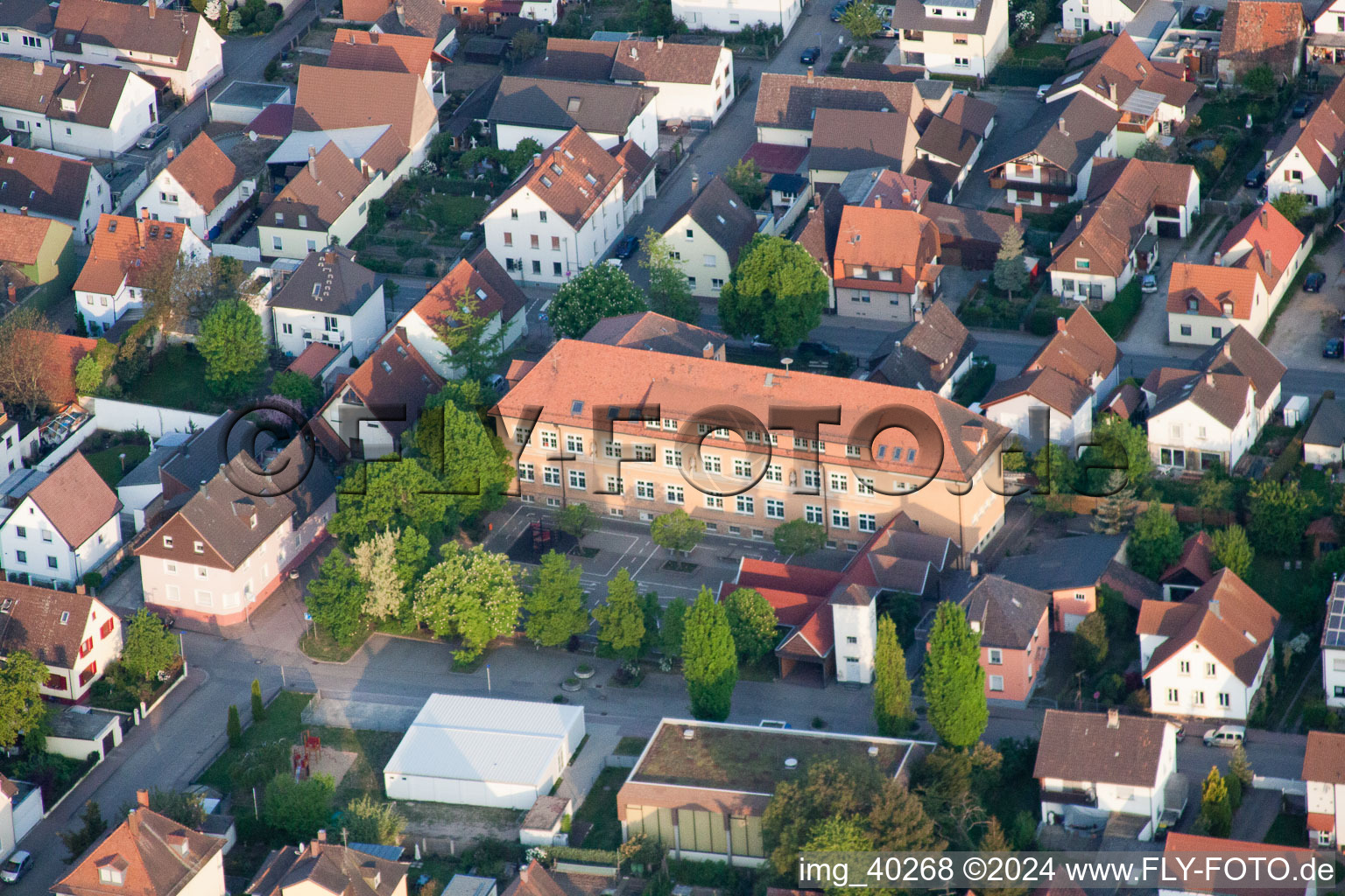 Vue aérienne de Friedrichschule à Durmersheim dans le département Bade-Wurtemberg, Allemagne