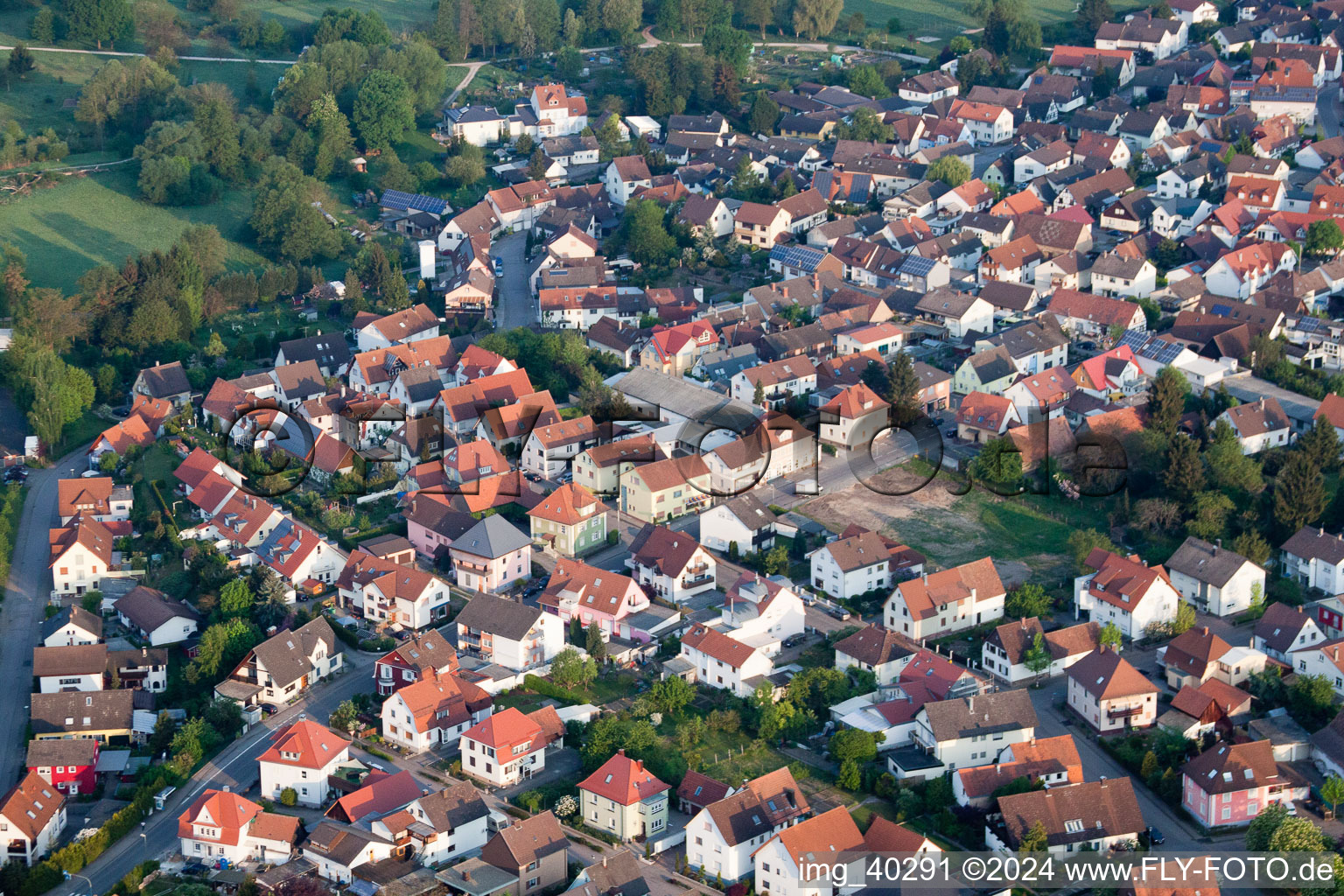 Photographie aérienne de Ötigheim dans le département Bade-Wurtemberg, Allemagne