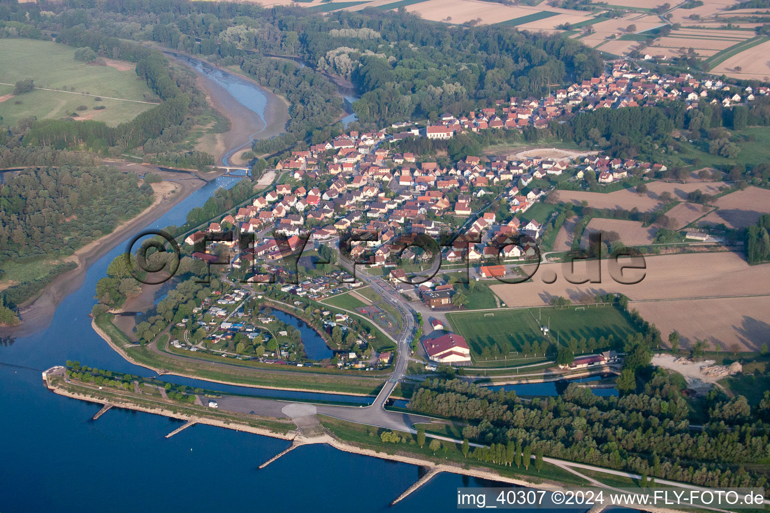 Vue d'oiseau de Munchhausen dans le département Bas Rhin, France