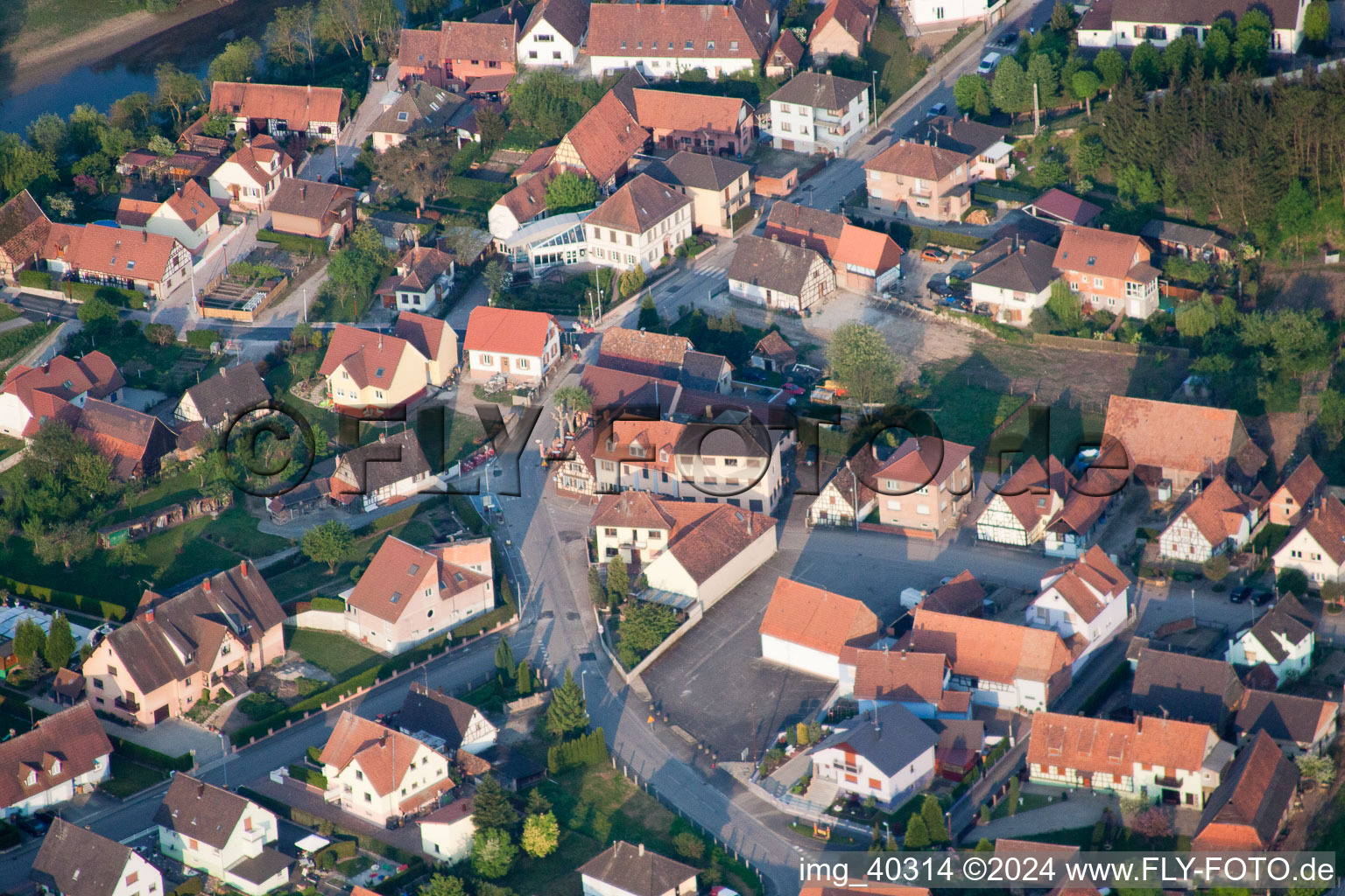 Enregistrement par drone de Munchhausen dans le département Bas Rhin, France