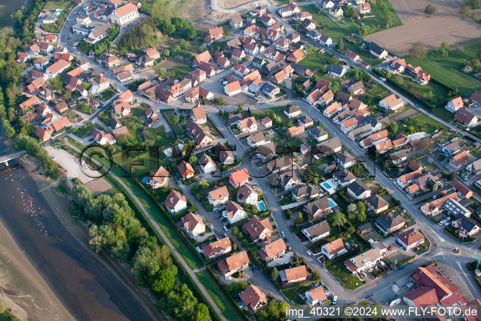 Vue oblique de Munchhausen dans le département Bas Rhin, France