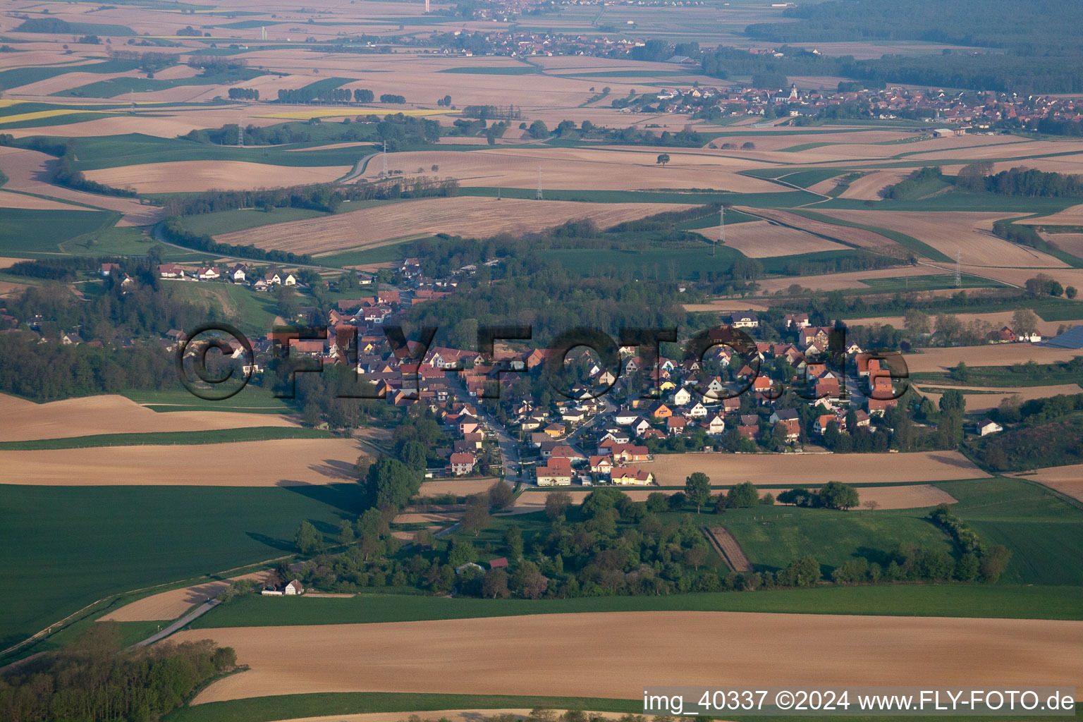 Neewiller-près-Lauterbourg dans le département Bas Rhin, France depuis l'avion