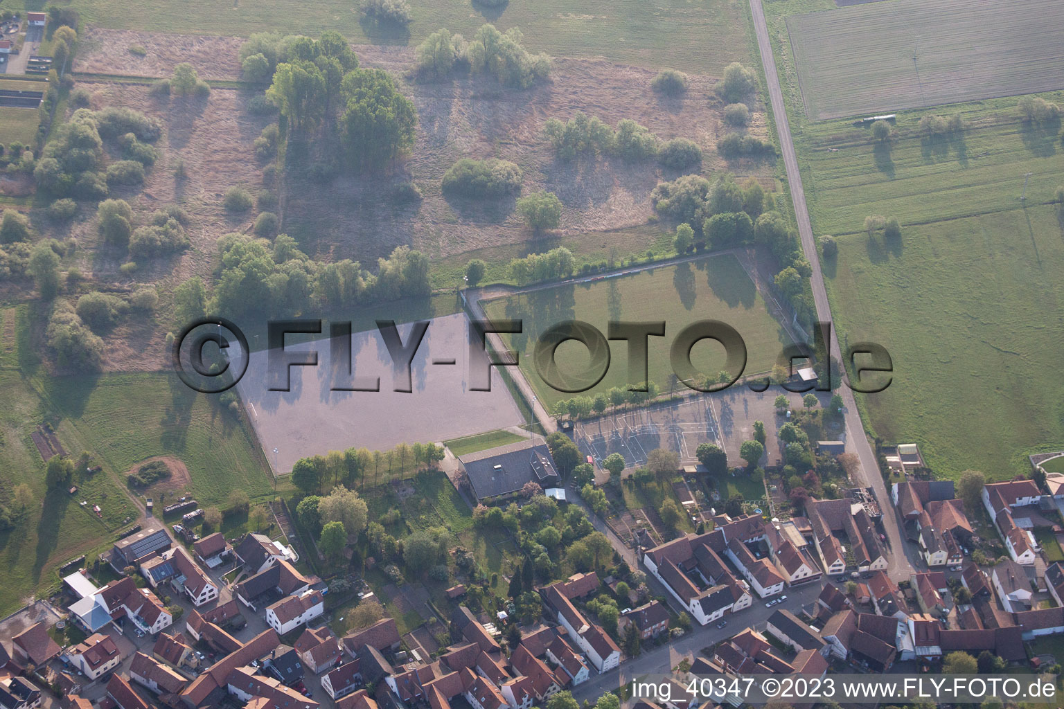 Enregistrement par drone de Quartier Büchelberg in Wörth am Rhein dans le département Rhénanie-Palatinat, Allemagne