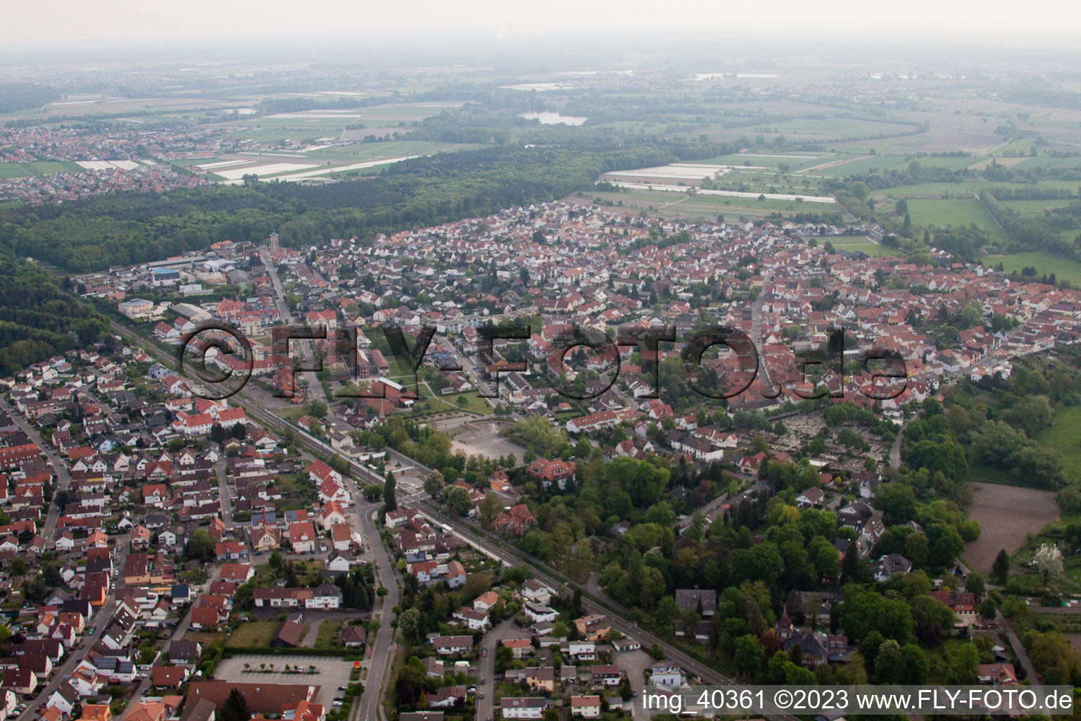 Photographie aérienne de Jockgrim dans le département Rhénanie-Palatinat, Allemagne