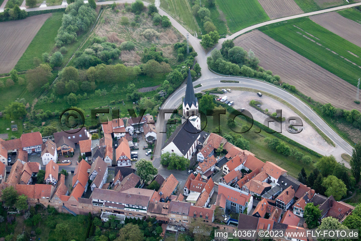 Vue d'oiseau de Jockgrim dans le département Rhénanie-Palatinat, Allemagne