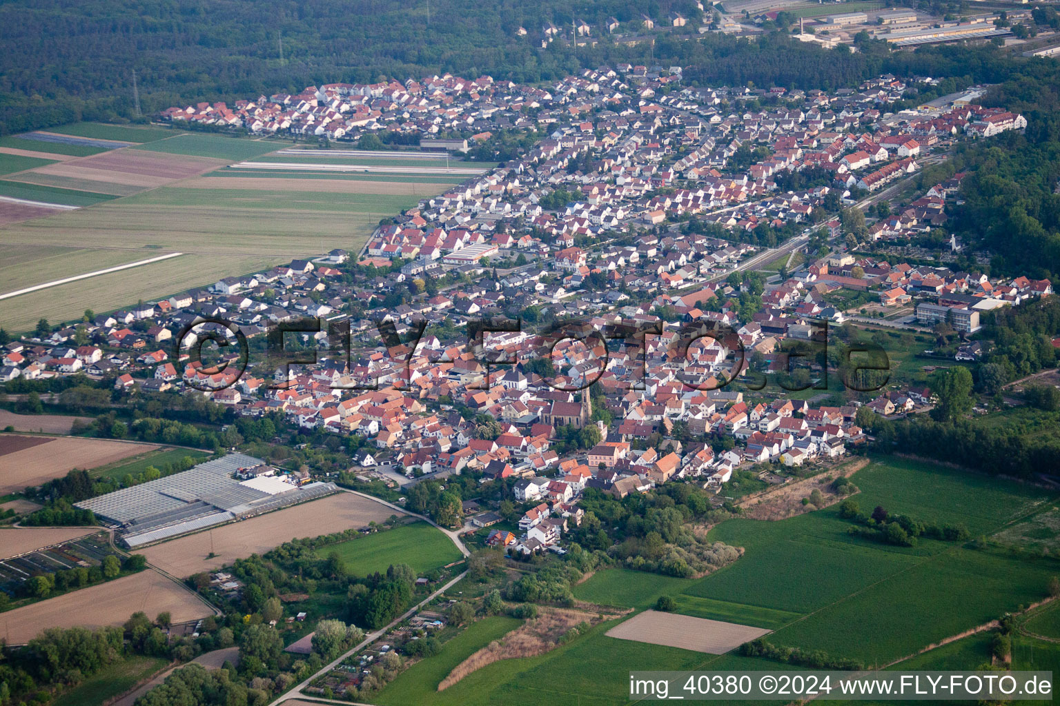 Germersheim dans le département Rhénanie-Palatinat, Allemagne vue d'en haut