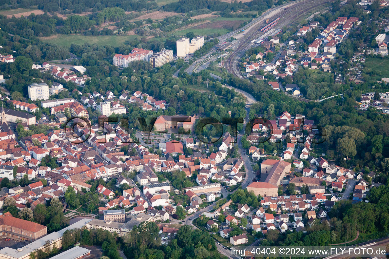 Photographie aérienne de Germersheim dans le département Rhénanie-Palatinat, Allemagne