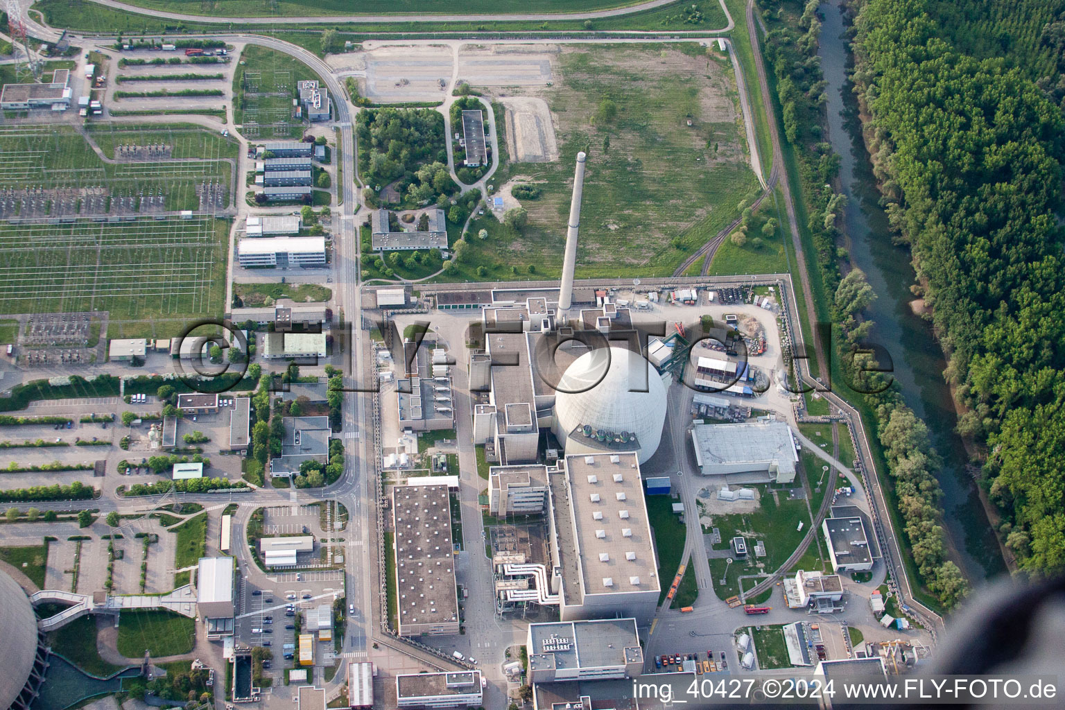 Vue oblique de Centrale nucléaire à Philippsburg dans le département Bade-Wurtemberg, Allemagne