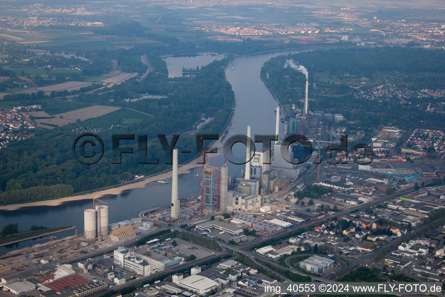 GKM à le quartier Neckarau in Mannheim dans le département Bade-Wurtemberg, Allemagne vue du ciel