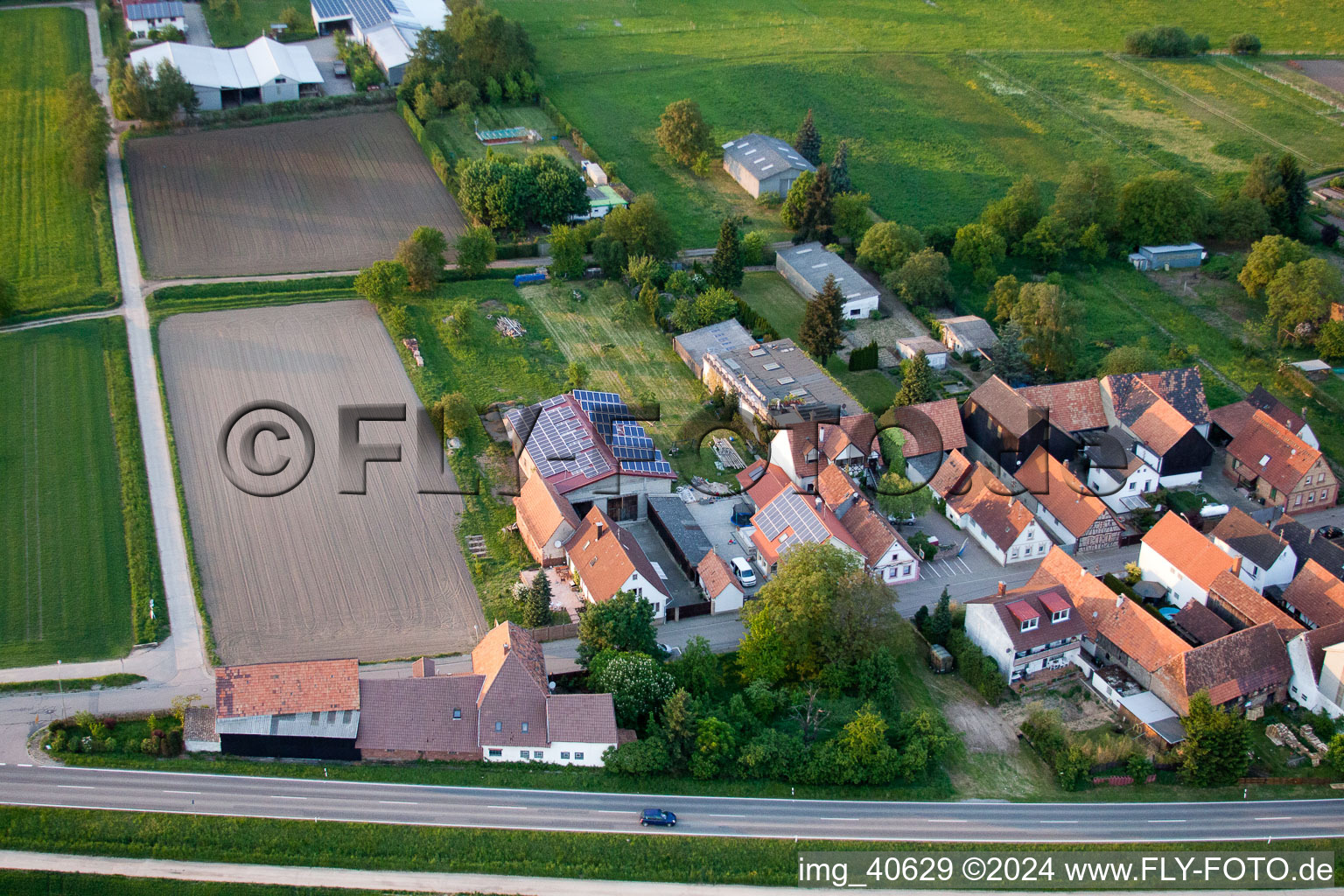 Image drone de Brehmstr à le quartier Minderslachen in Kandel dans le département Rhénanie-Palatinat, Allemagne