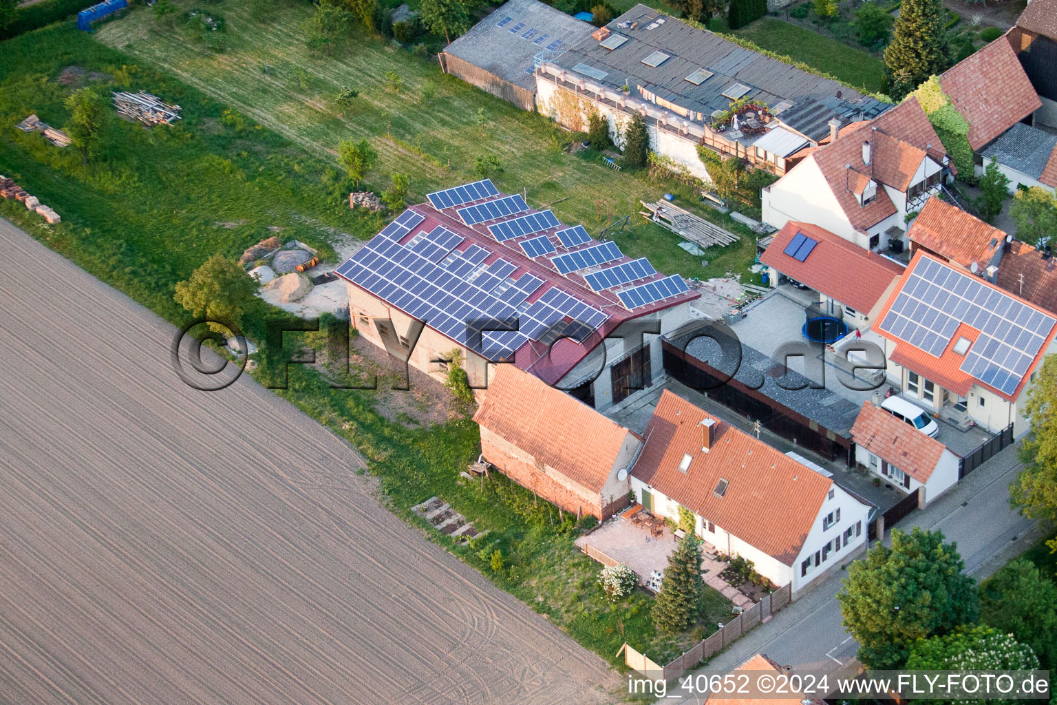 Vue oblique de Brehmstr à le quartier Minderslachen in Kandel dans le département Rhénanie-Palatinat, Allemagne