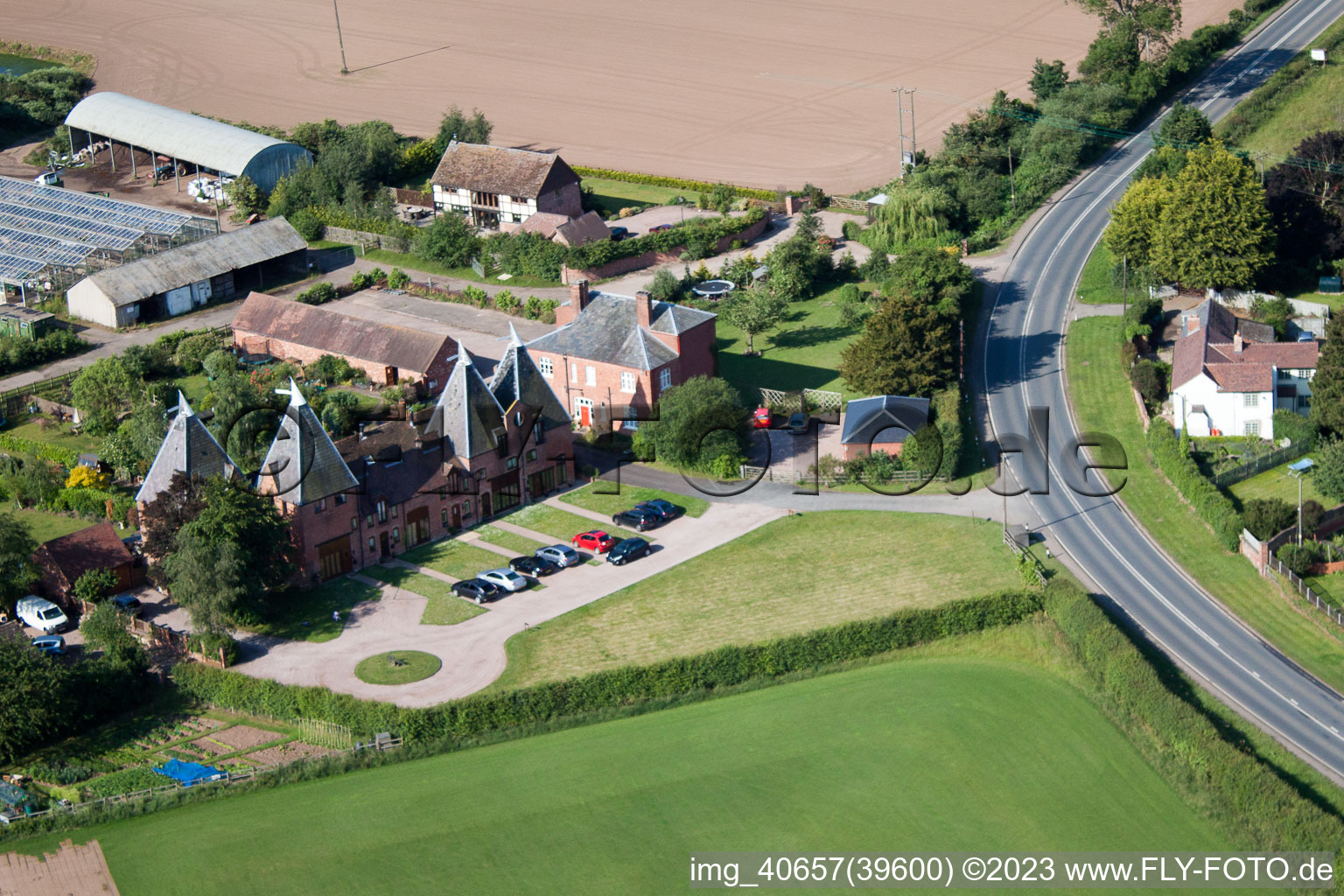 Photographie aérienne de Garage Edwards Hyundai Baynhall 19 Main Road Kempsey Worcester, Worcestershire à Draycott dans le département Angleterre, Grande Bretagne