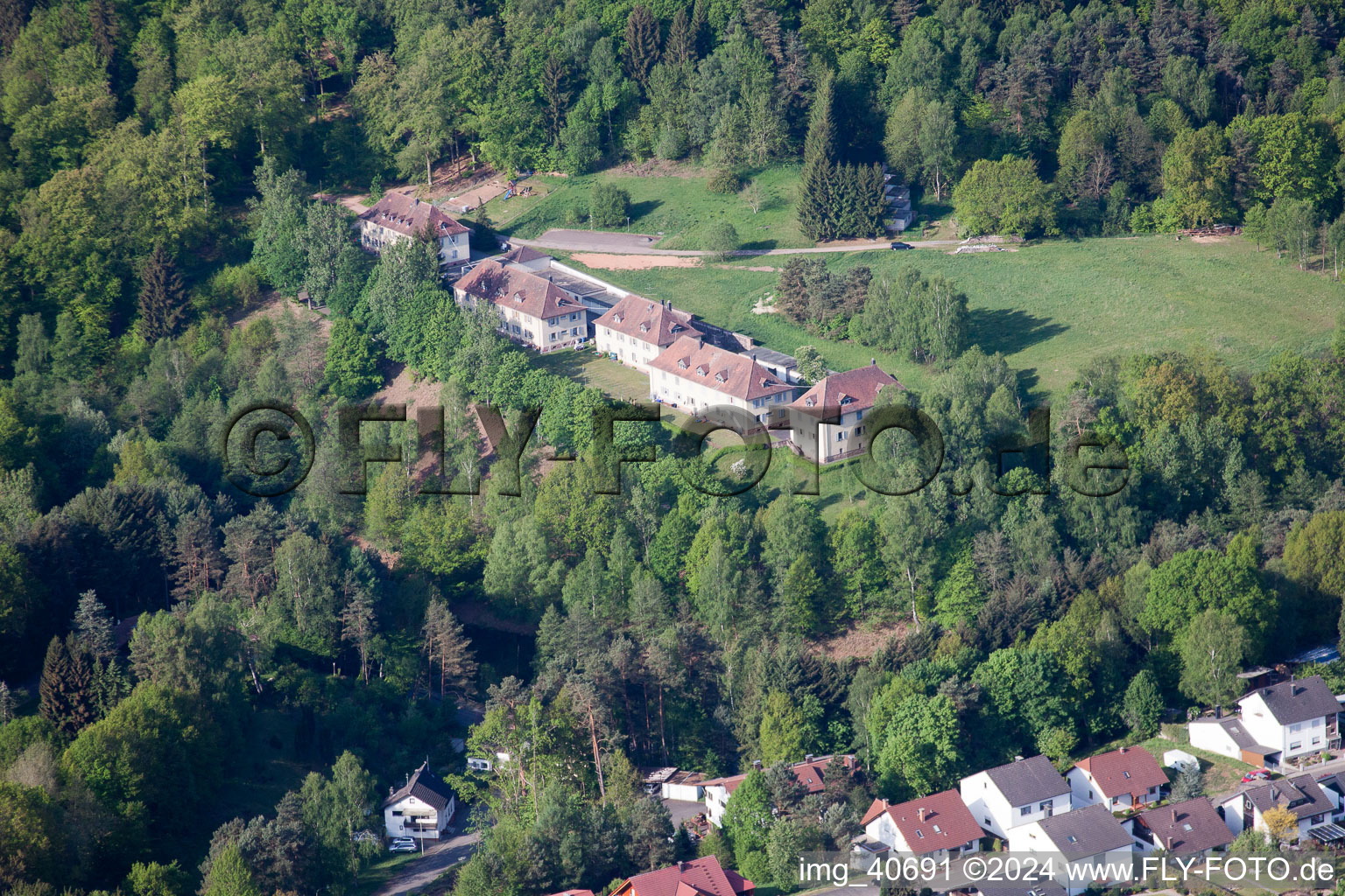 Photographie aérienne de Altschlossstraße 2-8 à Eppenbrunn dans le département Rhénanie-Palatinat, Allemagne