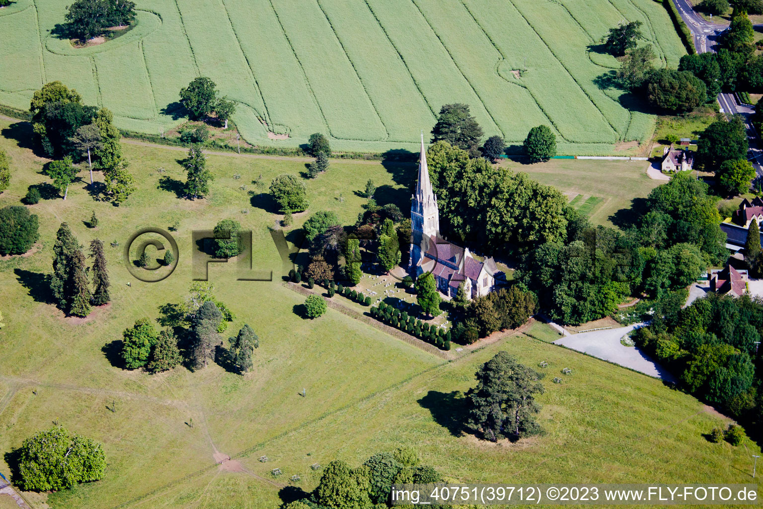 Vue aérienne de ÉGLISE DE HIGHNAM à Lassington dans le département Angleterre, Grande Bretagne