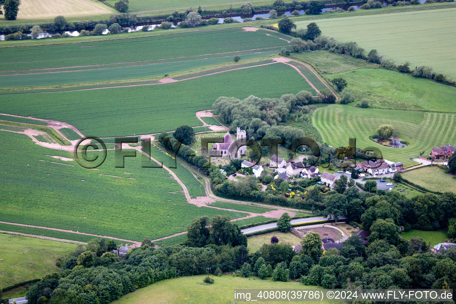 Vue aérienne de Severn Stoke dans le département Angleterre, Grande Bretagne