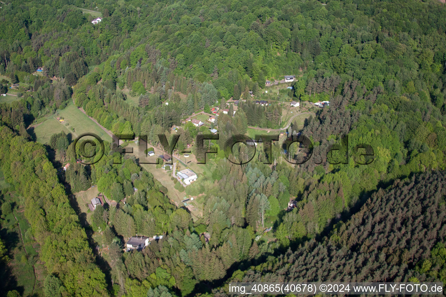 Vue aérienne de Eppenbrunn dans le département Rhénanie-Palatinat, Allemagne