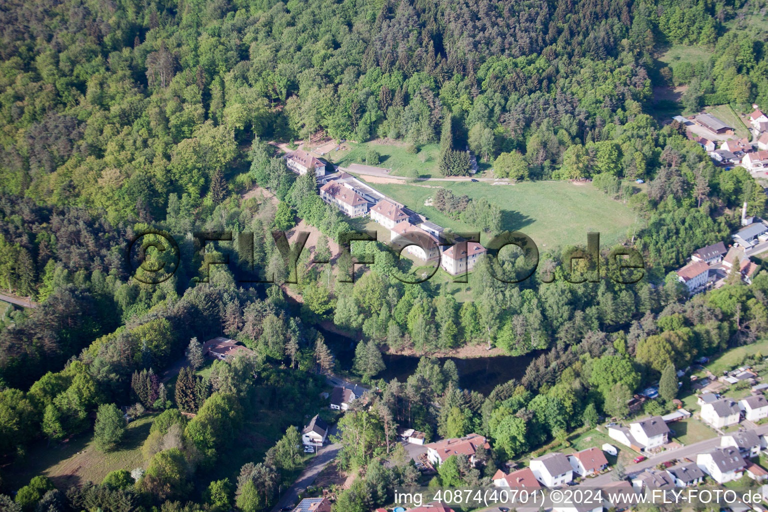 Altschlossstraße 2-8 à Eppenbrunn dans le département Rhénanie-Palatinat, Allemagne depuis l'avion