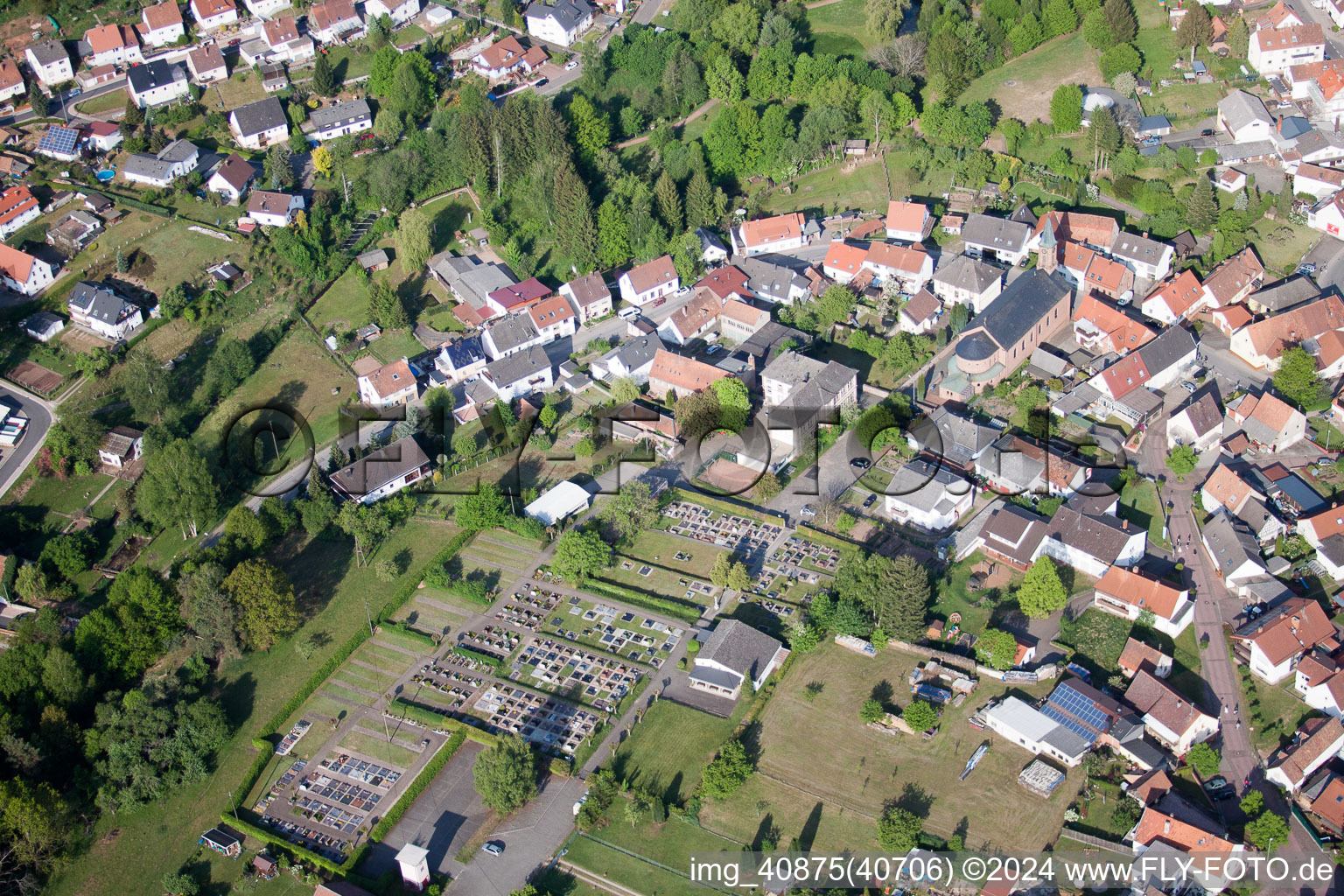 Photographie aérienne de Eppenbrunn dans le département Rhénanie-Palatinat, Allemagne