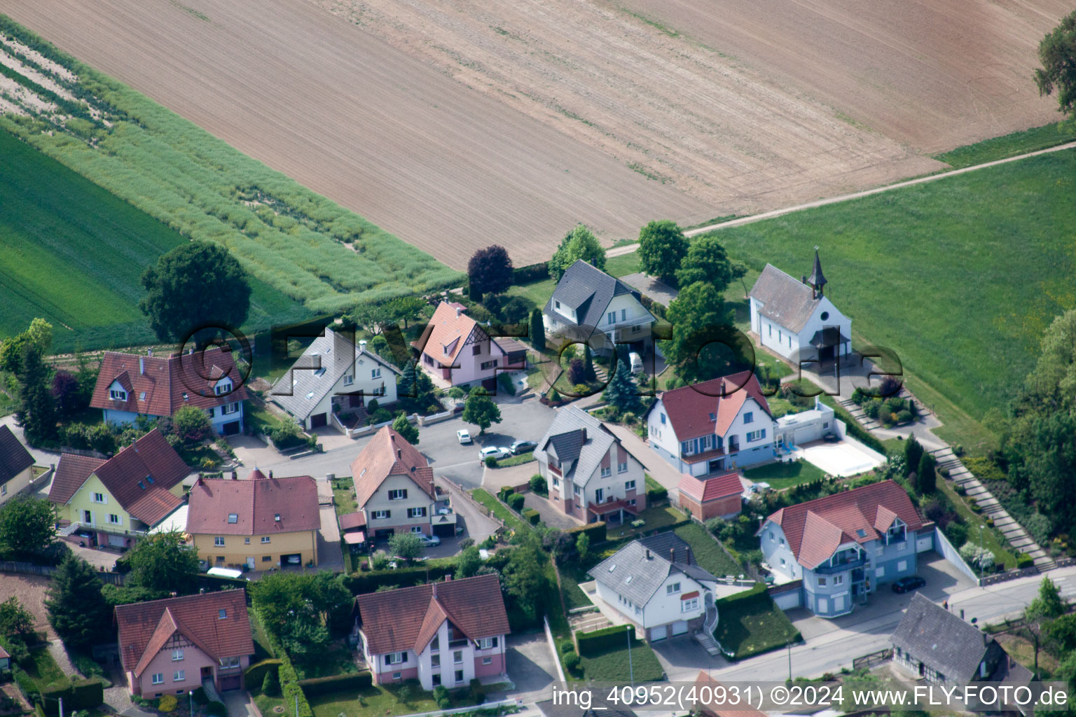 Vue d'oiseau de Scheibenhard dans le département Bas Rhin, France