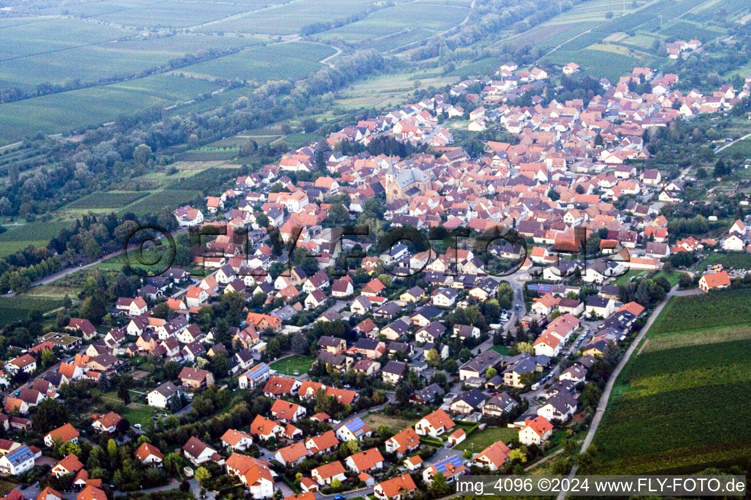 Vue aérienne de Quartier Arzheim in Landau in der Pfalz dans le département Rhénanie-Palatinat, Allemagne