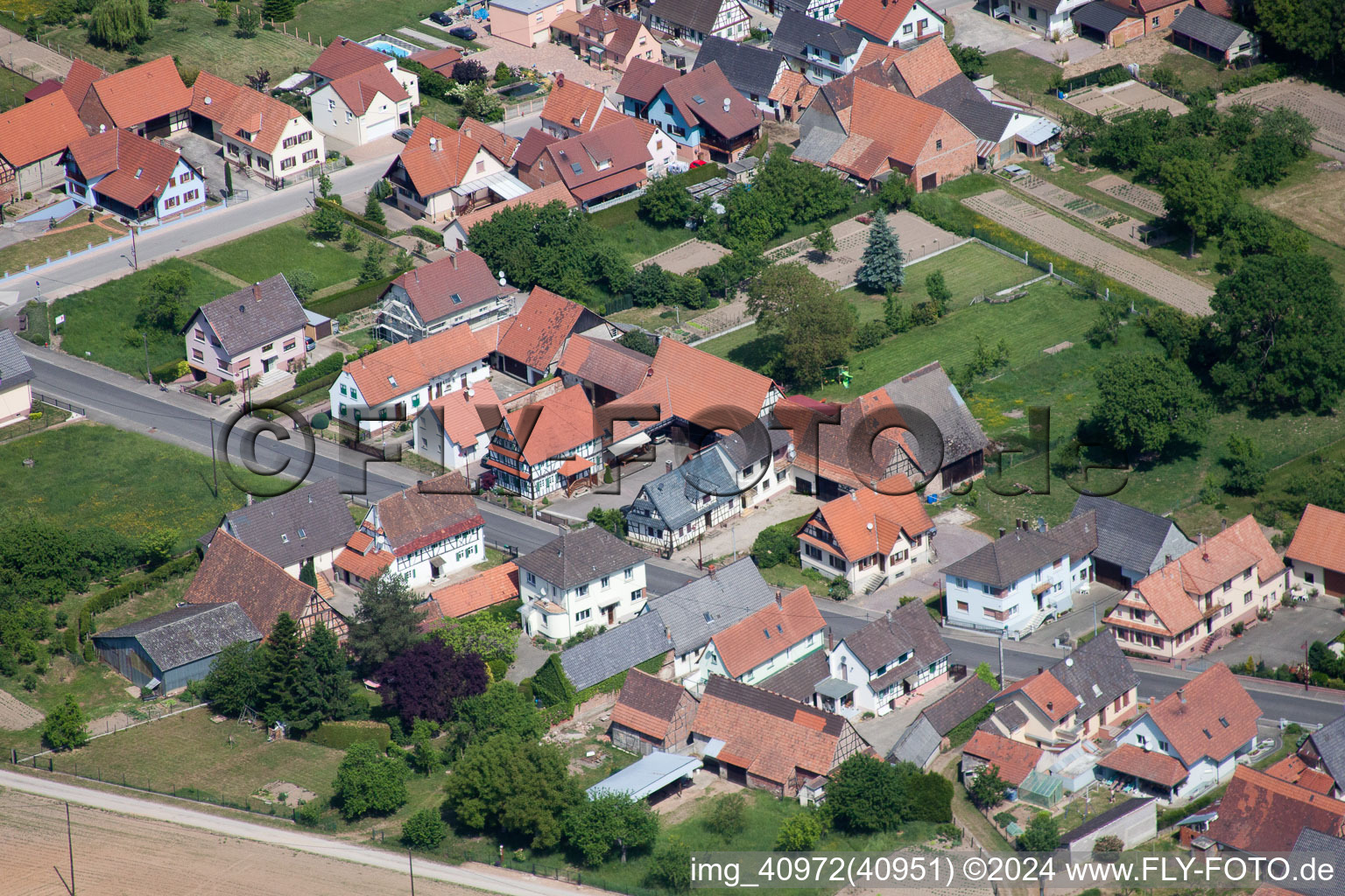 Schleithal dans le département Bas Rhin, France depuis l'avion