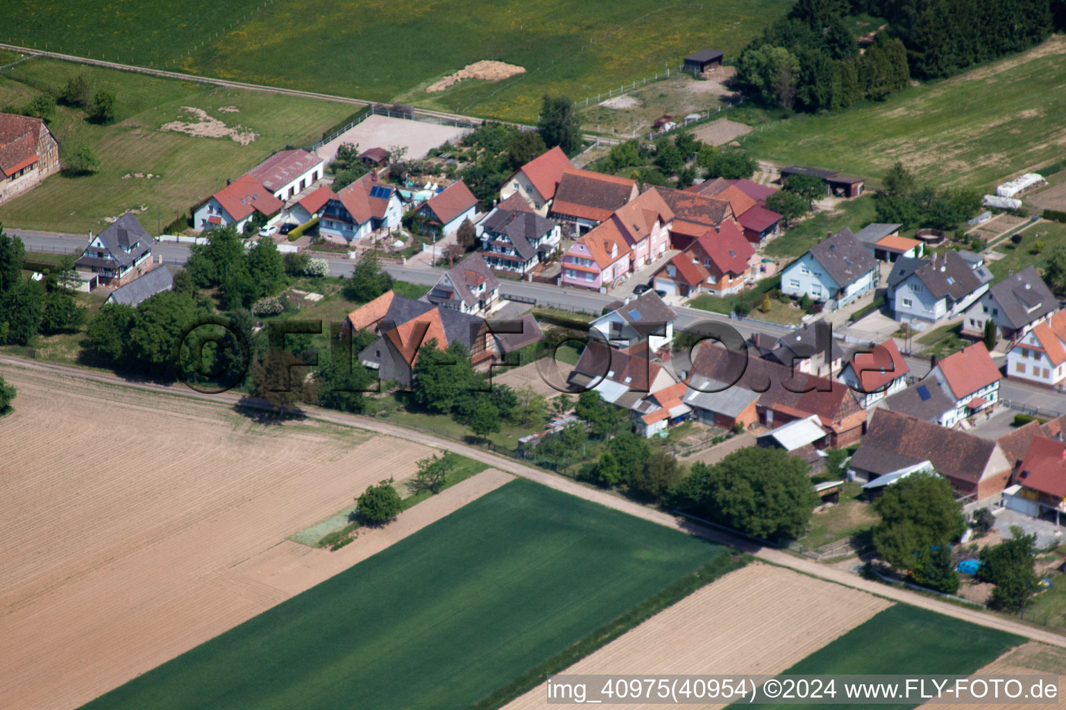 Enregistrement par drone de Schleithal dans le département Bas Rhin, France