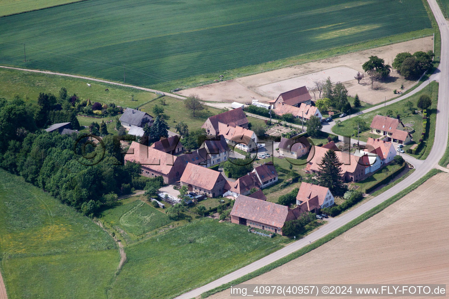 Schleithal dans le département Bas Rhin, France du point de vue du drone