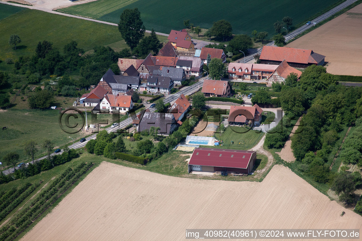 Seebach dans le département Bas Rhin, France vue du ciel