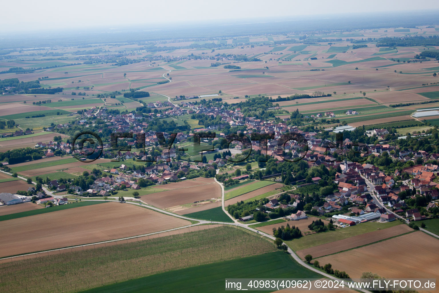 Enregistrement par drone de Seebach dans le département Bas Rhin, France