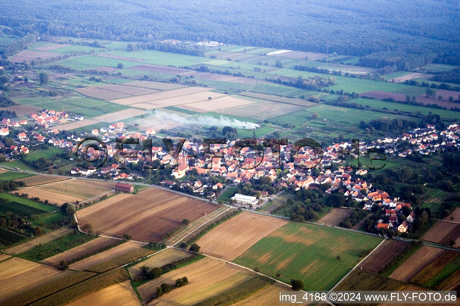 Kapsweyer dans le département Rhénanie-Palatinat, Allemagne d'un drone