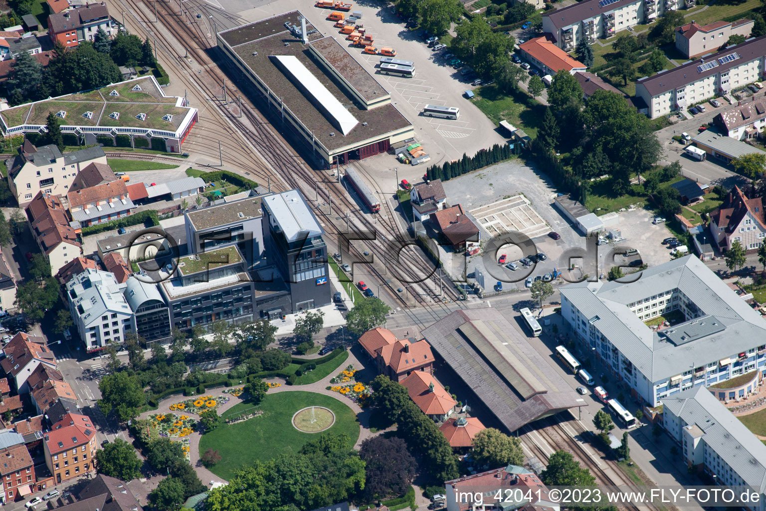 Vue aérienne de Gare de la ville à Ettlingen dans le département Bade-Wurtemberg, Allemagne