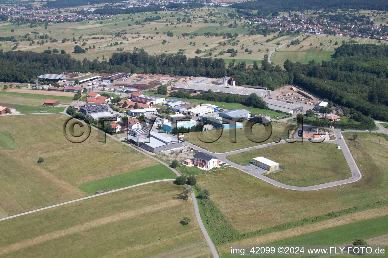 Vue aérienne de Site de l'usine Corthum Nordschwarzwald GmbH - corthum Erdenwerk dans le quartier Pfaffenrot à Marxzell à Pfaffenrot dans le département Bade-Wurtemberg, Allemagne