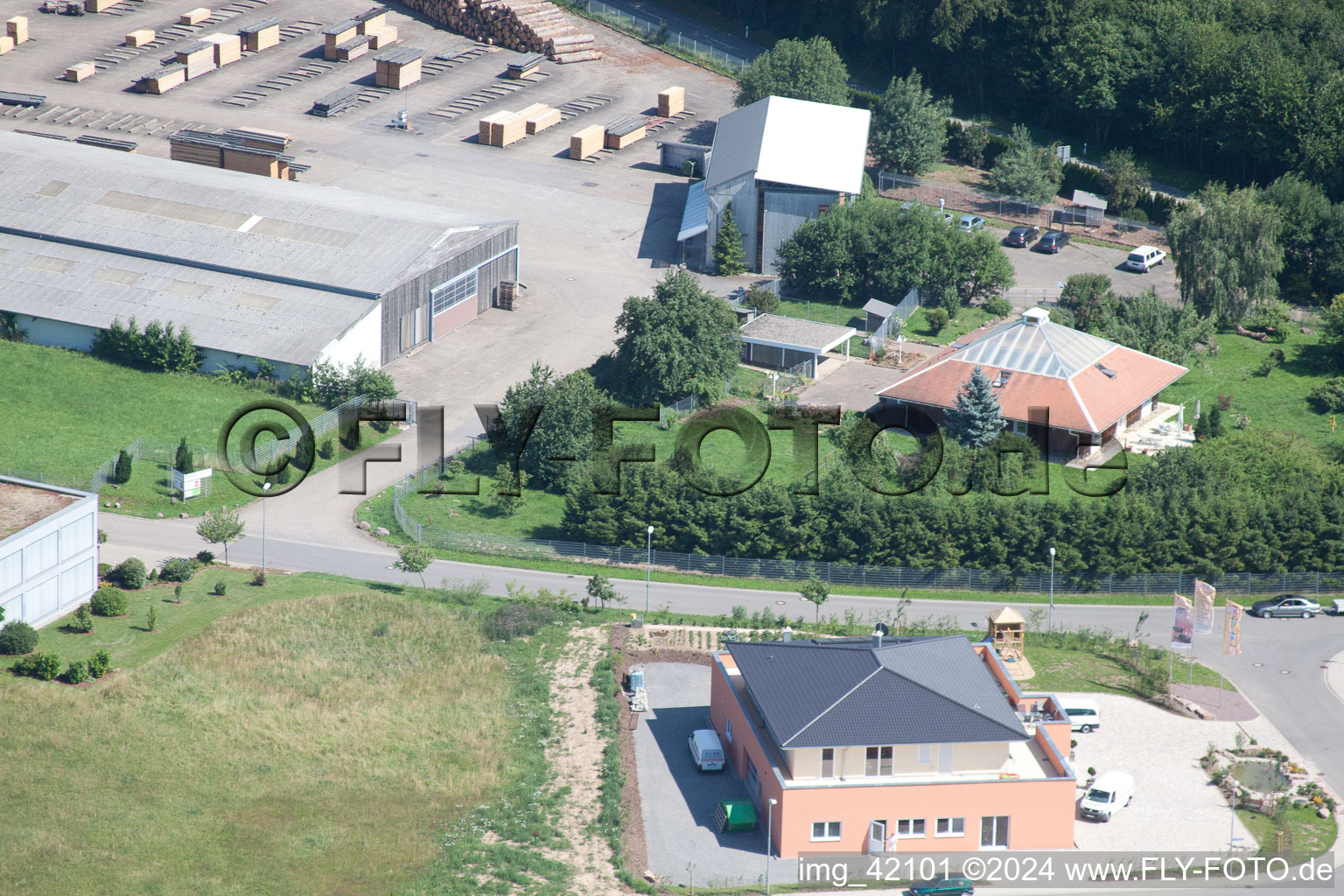 Vue aérienne de Site de l'usine Corthum Nordschwarzwald GmbH - corthum Erdenwerk à le quartier Pfaffenrot in Marxzell dans le département Bade-Wurtemberg, Allemagne