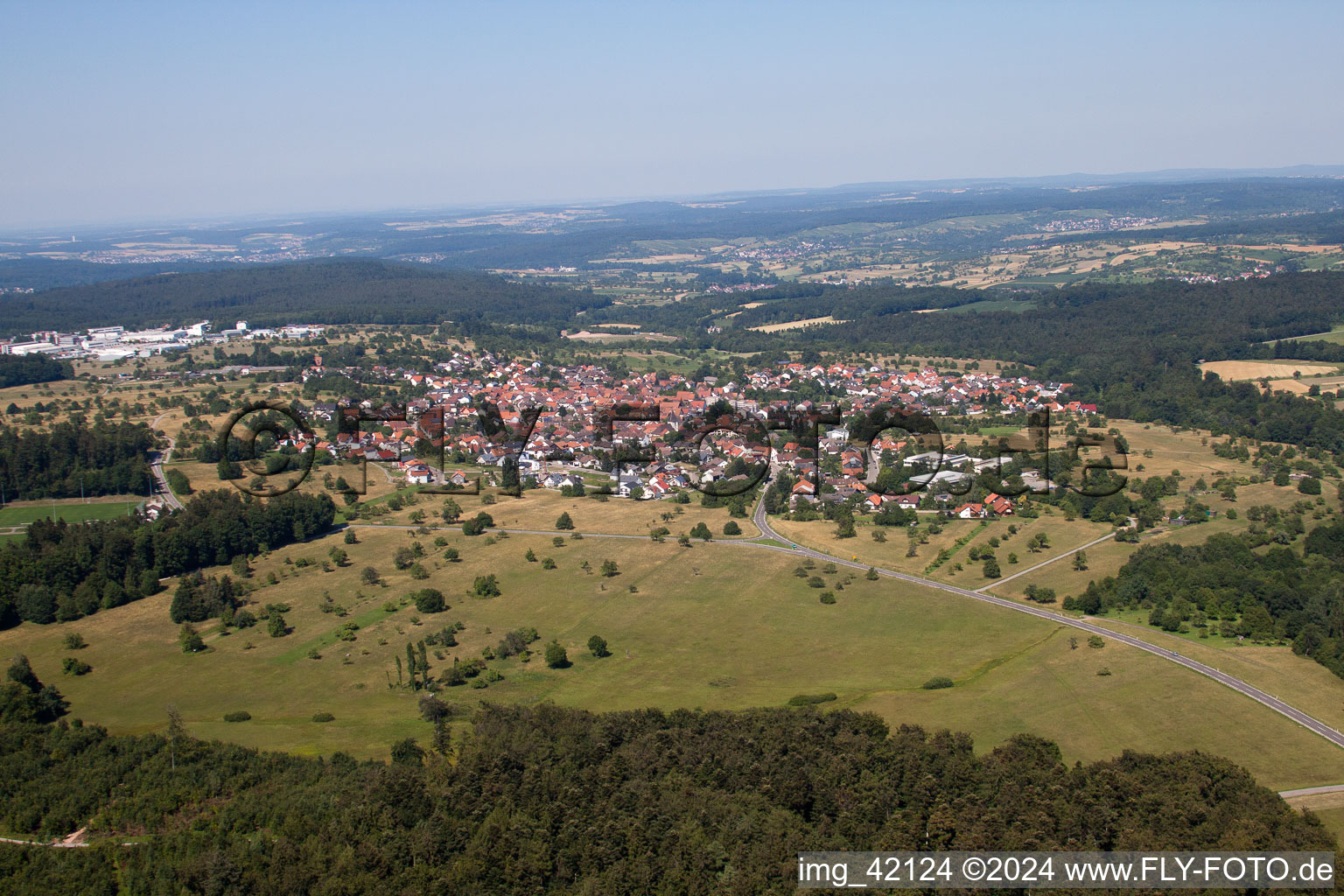 Vue d'oiseau de Quartier Ittersbach in Karlsbad dans le département Bade-Wurtemberg, Allemagne