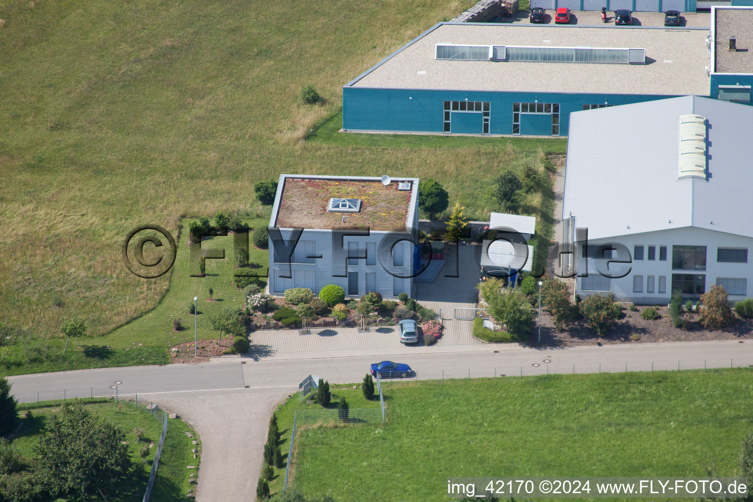 Site de l'usine Corthum Nordschwarzwald GmbH - corthum Erdenwerk à le quartier Pfaffenrot in Marxzell dans le département Bade-Wurtemberg, Allemagne hors des airs