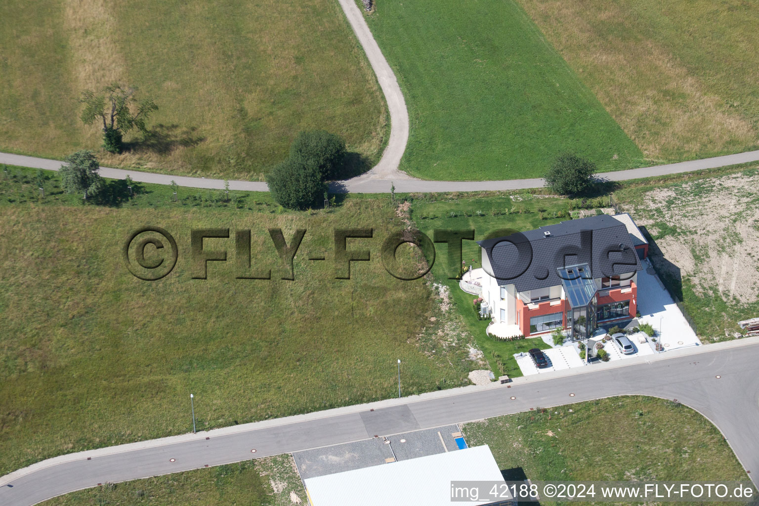 Vue aérienne de Zone commerciale à Schwarzenbusch à le quartier Pfaffenrot in Marxzell dans le département Bade-Wurtemberg, Allemagne