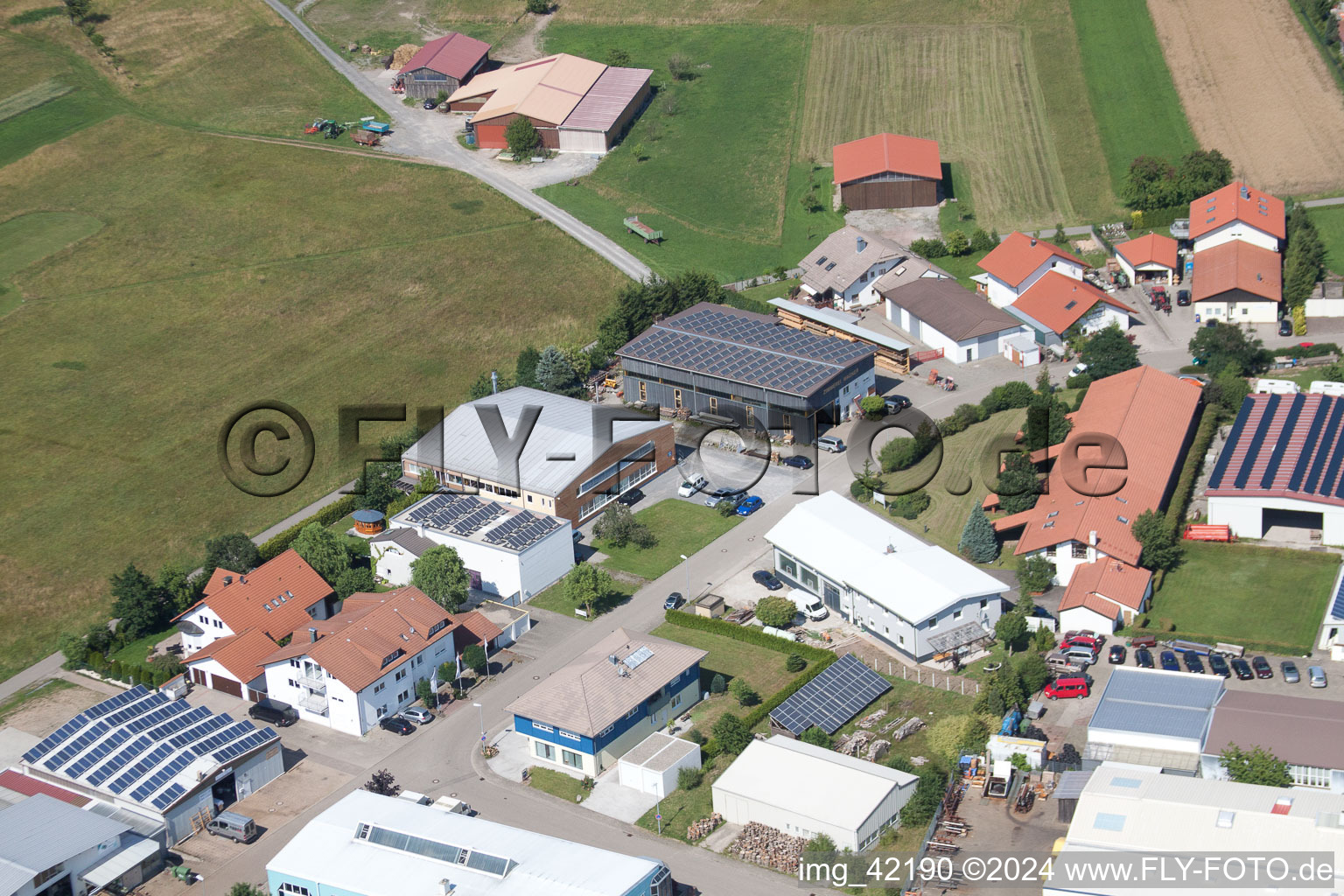 Vue oblique de Zone commerciale à Schwarzenbusch à Pfaffenrot dans le département Bade-Wurtemberg, Allemagne