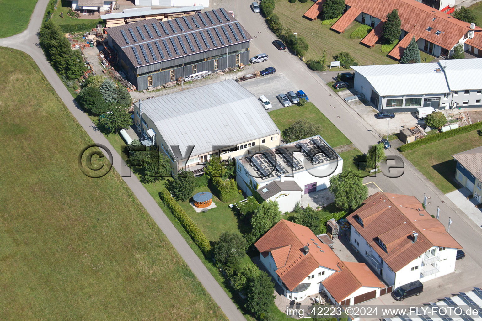 Vue aérienne de Zone commerciale à Schwarzenbusch à le quartier Pfaffenrot in Marxzell dans le département Bade-Wurtemberg, Allemagne